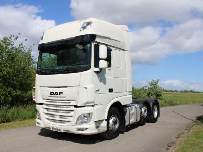 DAF XF 105 460 SUPER SPACE