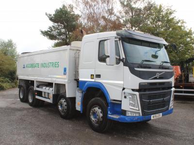 VOLVO FM 450 8X4 TIPPER