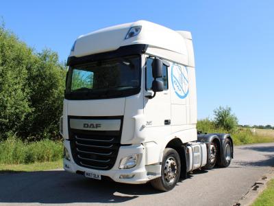 DAF XF 105 460 SUPER SPACE