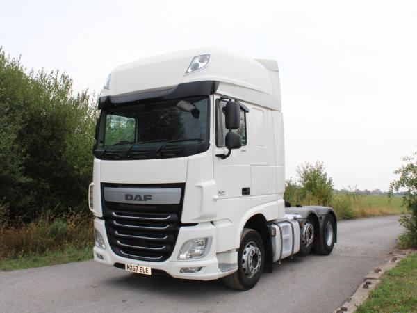 DAF XF 105 460 SUPER SPACE