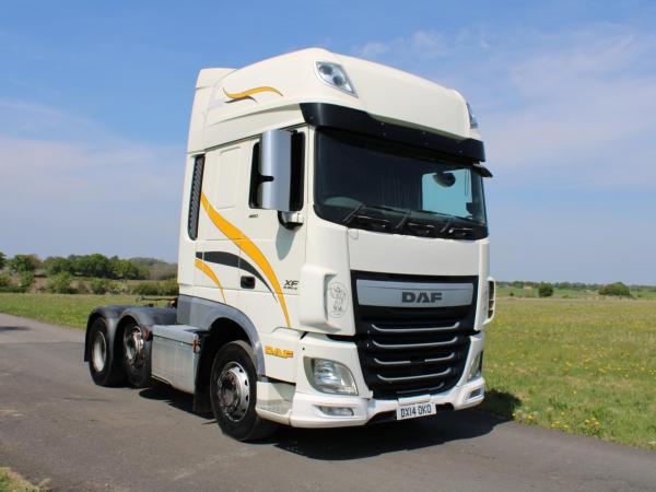 DAF XF 105 460 SUPER SPACE