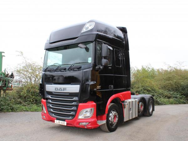 DAF XF 105 460 SUPER SPACE